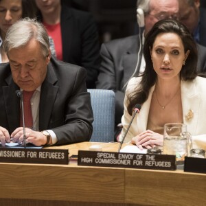 Angelina Jolie parle des réfugiés syriens lors d'une conférence à l’ONU, le 24 avril 2015. 