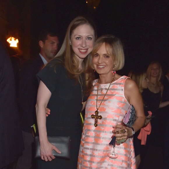 Chelsea Clinton et la comtesse Maya Von Schoenburg - Soirée de pré-mariage de Nicky Hilton et James Rothschild au manoir Spencer House à Londres. Le 9 juillet 2015  
