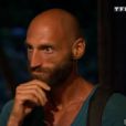 Jeff, abasourdi par son élimination, dans  Koh-Lanta 2015  (épisode 10), le vendredi 26 juin 2015 sur TF1.