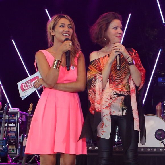 Exclusif -Karima Charni, Tina Arena - Festival "Tout le monde chante contre le cancer" à Villefranche-de-Rouergue, le 4 juillet 2015. 
