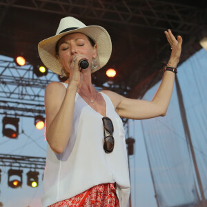 Exclusif - Tina Arena - Festival "Tout le monde chante contre le cancer" à Villefranche-de-Rouergue, le 4 juillet 2015. 
