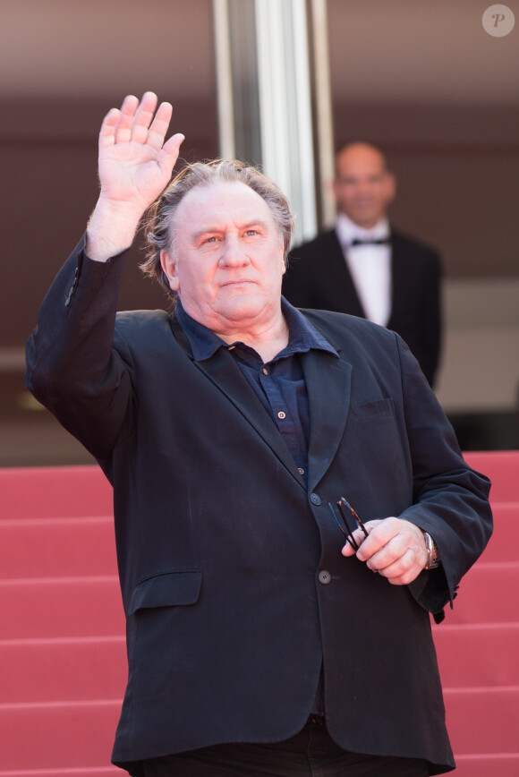 Gérard Depardieu - Montée des marches du film "Valley of Love" lors du 68e Festival International du Film de Cannes, le 22 mai 2015