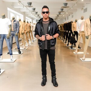 Lewis Hamilton assiste à la présentation Calvin Klein Collection (collection printemps-été 2016) à New York. Le 14 juillet 2015.