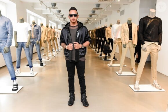 Lewis Hamilton assiste à la présentation Calvin Klein Collection (collection printemps-été 2016) à New York. Le 14 juillet 2015.