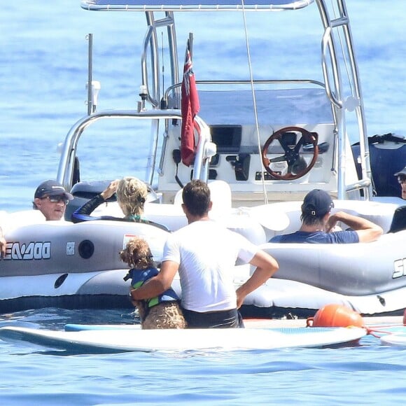 Sylvester Stallone, sa femme Jennifer Flavin et leurs filles Sophia, Sistine et Scarlet profitent de leurs vacances à bord de leur yacht dans le sud de la France, le 14 juillet 2015.