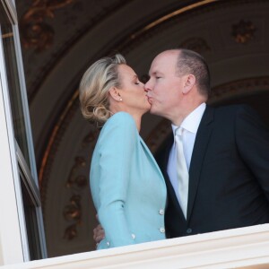 Le prince Albert II de Monaco et son épouse Charlene lors de leur mariage civile, le 1er juillet 2011 à Monaco