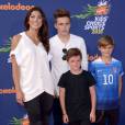  Hope Solo, Romeo Beckham, Brooklyn Beckham et Cruz Beckham lors des Nickelodeon Kid's Choice Sports Awards au UCLA Pauley Pavilion de Los Angeles, le 16 juillet 2015 