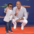  Derek Jeter et son fils Jalen Jeter-Martin lors des Nickelodeon Kid's Choice Sports Awards au UCLA Pauley Pavilion de Los Angeles, le 16 juillet 2015 