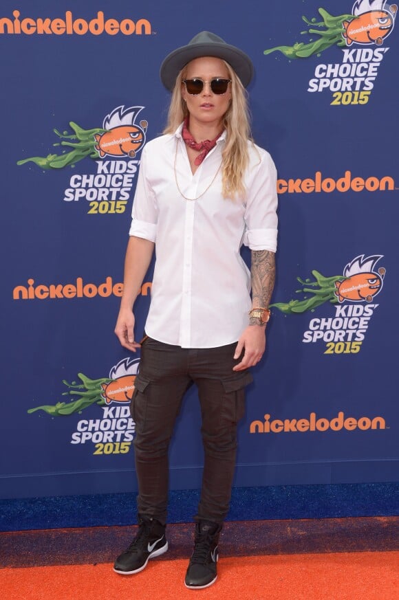 Ashlyn Harris lors des Nickelodeon Kid's Choice Sports Awards au UCLA Pauley Pavilion de Los Angeles, le 16 juillet 2015