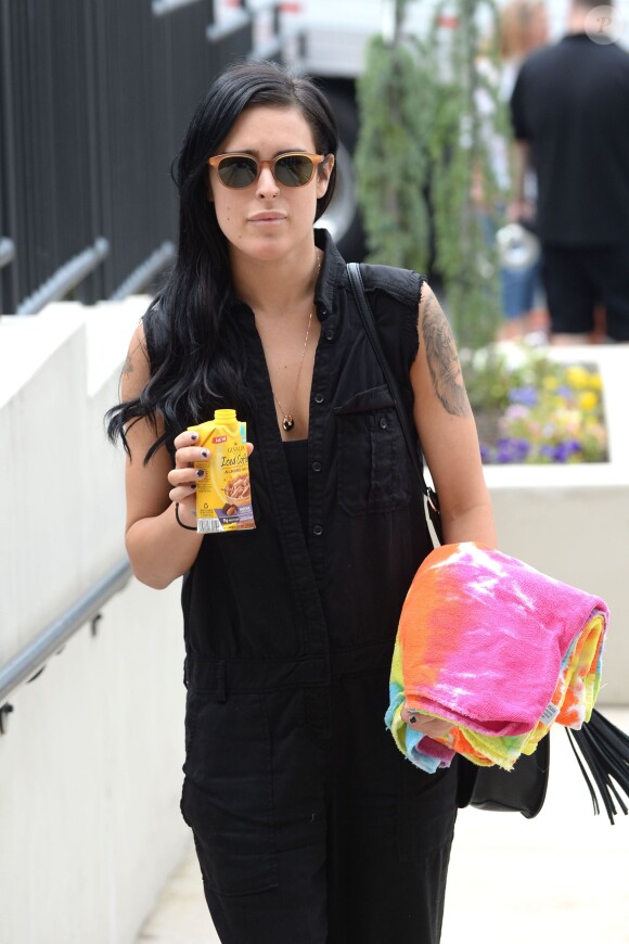 Rumer Willis en tournée pour Dancing With The Stars fait une pause au Gevalia Iced Coffee à boston, le 22 juin 2015