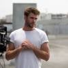 Making-of de la camapagne Only The Brave de Diesel avec l'acteur Liam Hemsworth