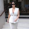 Kim Kardashian (enceinte) sort de son hôtel à Paris. Le 21 juillet 2015