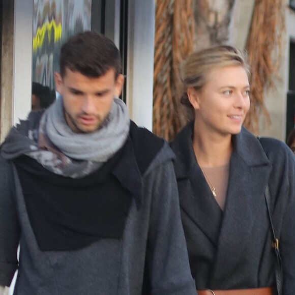 Maria Sharapova et Grigor Dimitrov à la sortie du café Intelligentsia à Venice, Los Angeles, le 21 décembre 2014