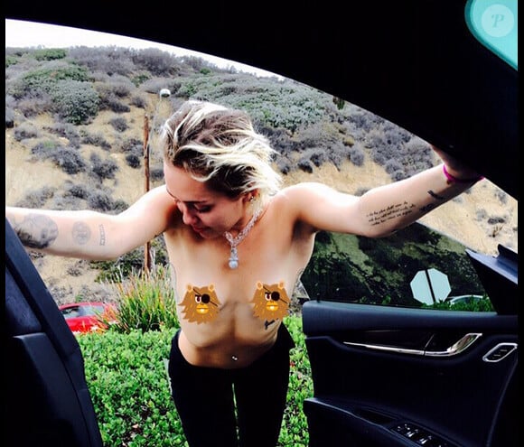 Miley Cyrus quasiment nue sur son compte Instagram / juillet 2015