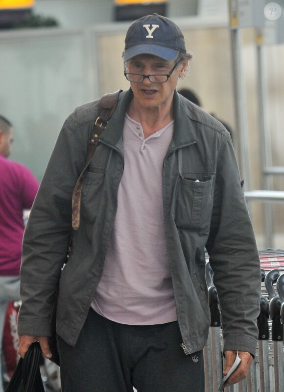 Exclusif - Liam Neeson à l'aéroport d'Heathrow à Londres, le 5 juin 2015. 