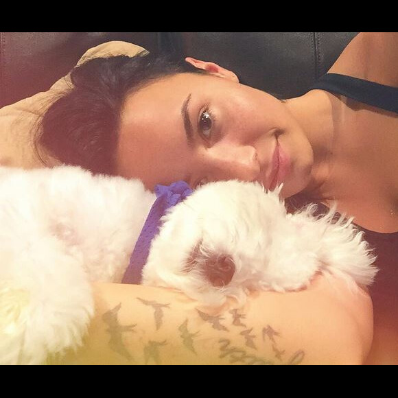 Demi Lovato et son chien Buddy, sur Instagram. Juillet 2015