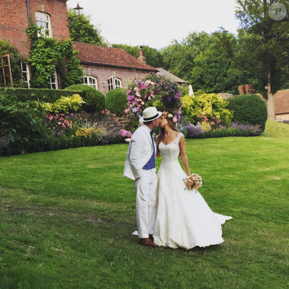 Jacqui Ainsley a épousé le 30 juillet 2015 le réalisateur Guy Ritchie et a partagé sur Instagram cette photo du ''plus beau jour de sa vie''.