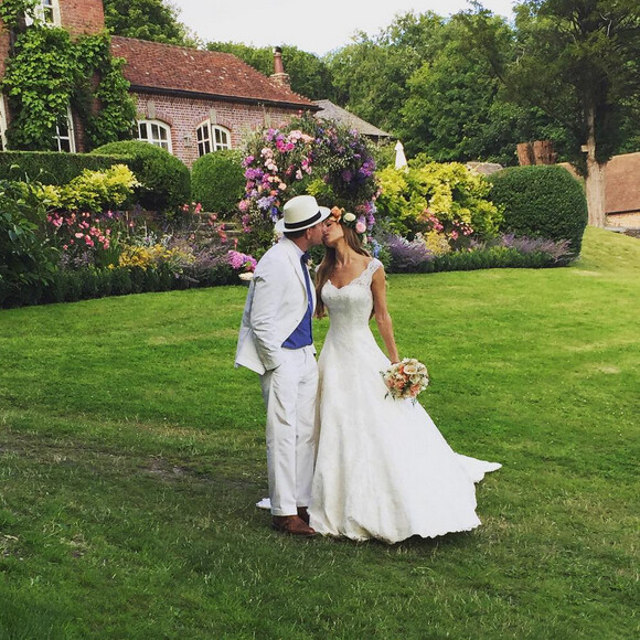 Jacqui Ainsley a épousé le 30 juillet 2015 le réalisateur Guy Ritchie et a partagé sur Instagram cette photo du ''plus beau jour de sa vie''.