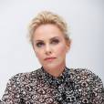  Charlize Theron en conf&eacute;rence de presse pour le film "Mad Max: Fury Road" le 2 mai 2015 aux Siren Studios, &agrave; Hollywood.&nbsp; 
