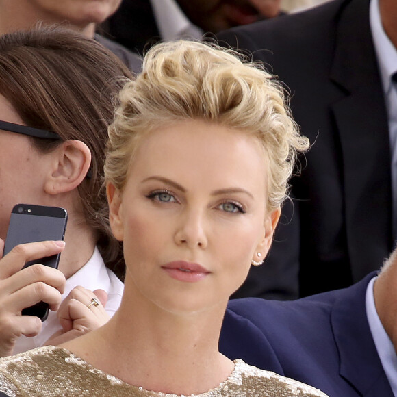 Charlize Theron - People au défilé de mode, collection Haute-Couture automne-hiver 2014/2015 "Christian Dior" au Musée Rodin à Paris le 7 juillet 2014