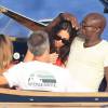 Semi-Exclusif - Seal et sa nouvelle compagne Erica Packer, très amoureux, quittent leur yacht pour rejoindre la terre ferme lors de leurs vacances à Ibiza, le 3 août 2015.