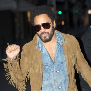 Lenny Kravitz se promène dans les rues de Paris, le 1er juin 2015