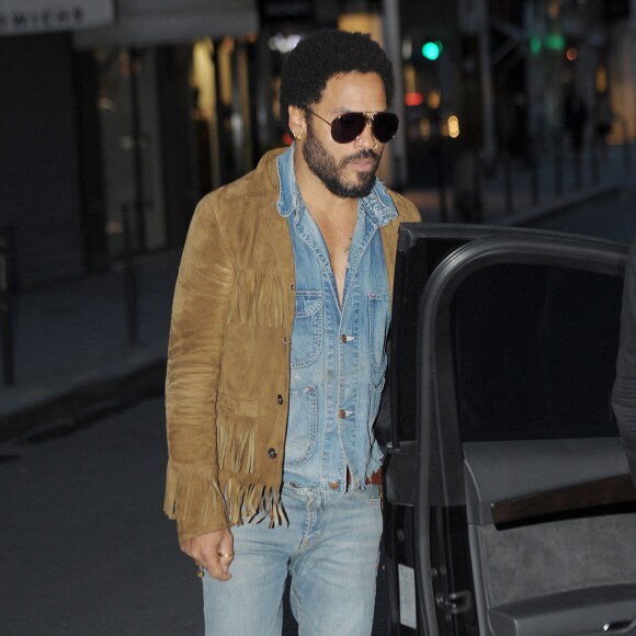 Lenny Kravitz se promène dans les rues de Paris, le 1er juin 2015