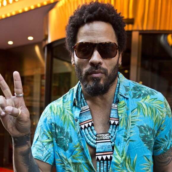 Lenny Kravitz à la sortie de son Hotel Rival à Södermalm, Stockholm, le 3 aout 2015