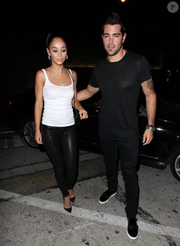 Jesse Metcalfe et sa petite amie Cara Santana à la sortie du restaurant Craig à West Hollywood, le 11 juillet 2015 