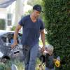 Exclusif - Josh Duhamel emmène son fils Axl à une fête d'anniversaire à Santa Monica, le 2 août 2015.  