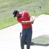 Josh Duhamel s'entraîne sur un practice de golf à Brentwood. Le 27 juillet 2015  