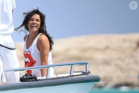 Michelle Rodriguez en vacances avec des amis à Formentera, le 9 août 2015. 