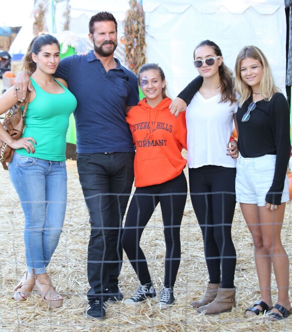 Lorenzo Lamas et sa famille à Mr. Bones Pumpkin Patch, Beverly Hills le 20 octobre 2014