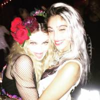 Madonna : Gitane délurée avec ses enfants et des beaux gosses pour ses 57 ans