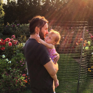 Summer Rain, la fille de Christina Aguilera fête son premier anniversaire en photo avec son papa Matt Rutler / août 2015