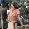 Kristen Stewart sur le tournage du nouveau film de Woody Allen le 21 août 2015.