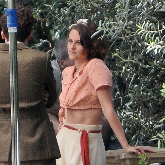 Kristen Stewart sur le tournage du nouveau film de Woody Allen le 21 août 2015.