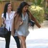 Exclusif - Selena Gomez fait du shopping avec une amie à "Saks Fifth Ave." à Beverly Hills, le 31 juillet 2015