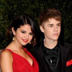 Selena Gomez et Justin Bieber à la soirée Vanity Fair pour les Oscars au Sunset Tower de West Hollywood le 27 février 2011