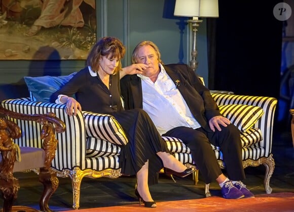 Gérard Depardieu et Fanny Ardant jouent la pièce de théâtre "La Musica" de Marguerite Duras à Riga en Lettonie le 29 aout 2014.