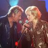 Johnny Hallyday et Sylvie Vartan sur scène en 1998. 