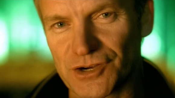 Sting - Stolen Car - version parue en 2003 sur l'album "Sacred Love".