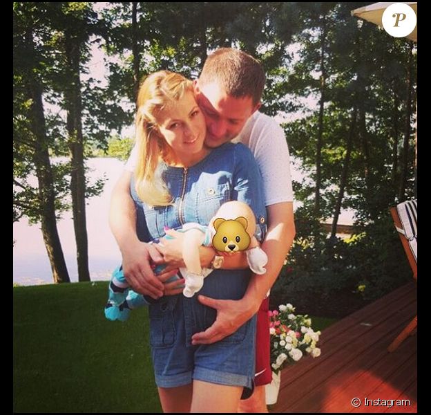 Maria Kirilenko avec son mari et leur fils n&eacute; quelques semaines plus t&ocirc;t - ao&ucirc;t 2015&nbsp;