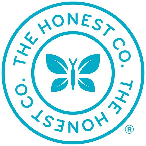 The Honest Company, fondée par Jessica Alba et l'entrepreneur Brian Lee, est poursuivie en justice par un consommateur trompé par le caractère naturel des produits de la marque.