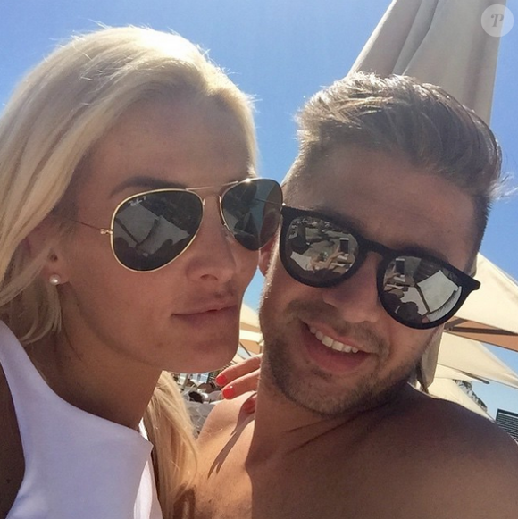 Marie Garet, candidate de Secret Story 5 et son nouveau boyfriend ! Septembre 2015.