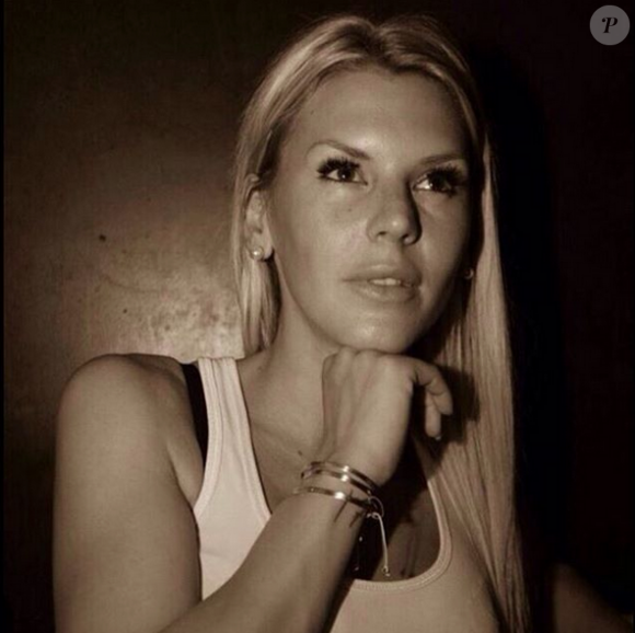 La belle Amélie Neten, star des Anges sur NRJ12. Eté 2015.