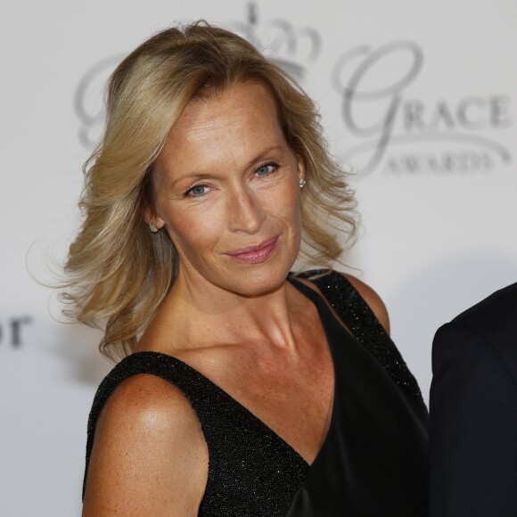 Estelle Lefébure - Dîner de Gala de la "Princess Grace Foundation Awards USA" au Palais de Monaco, le 5 septembre 2015. La princesse Charlène de Monaco et son mari le prince Albert II de Monaco accueillaient au Palais la cérémonie de remise des récompenses de la "Fondation Princesse Grace USA" ainsi que le dîner de prestige qui l'accompagnait. Les moments forts de cette soirée furent la remise de la statuette Princesse Grace au metteur en scène Cary Joji Fukunaga, et du trophée Prince Rainier III au couple Robert Redford et sa femme. Cette soirée était animée par l'actrice américaine J. Krakowski. "Princess Grace Foundation Awards USA" gala dinner, on September 5th 2015. An historic event at the Princely Palace... Prince Albert and Princess Charlene hosted the 2015 Princess Grace Awards Gala in their home at the Palace of Monaco. The evening celebrated the Princess Grace Foundation USA 33 years history of supporting emerging artists in theater, dance and film. The highlights of the evening included Princess Grace Statue winner director Cary Joji Fukunaga, and the Prince Rainier III Award was handed over to legendary actor and director Robert Redford and his wife. Gala host was actress J. Krakowski.05/09/2015 - Monte-Carlo