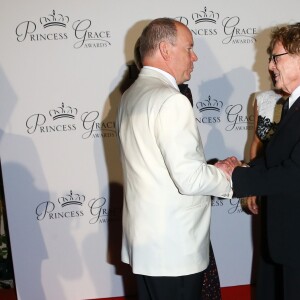 La princesse Charlene et le prince Albert de Monaco ont accueilli au palais princier Robert Redford et son épouse Sibylle Szaggars-Reford à l'occasion du dîner de gala de la Princess Grace Foundation - USA, le 5 septembre 2015, organisé pour la première fois en principauté, dans la cour d'honneur du palais. L'acteur américain s'est vu remettre le Prix Prince Rainier III.