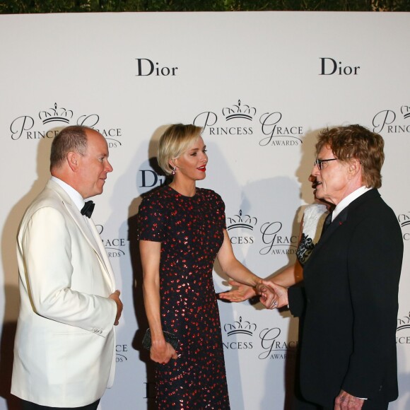 La princesse Charlene et le prince Albert de Monaco ont accueilli au palais princier Robert Redford et son épouse Sibylle Szaggars-Reford à l'occasion du dîner de gala de la Princess Grace Foundation - USA, le 5 septembre 2015, organisé pour la première fois en principauté, dans la cour d'honneur du palais. L'acteur américain s'est vu remettre le Prix Prince Rainier III.