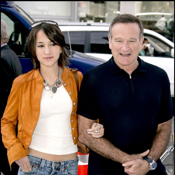 Zelda Williams et son père Robin Williams à la première de Happy Feet à Hollwyood, le 12 novembre 2006